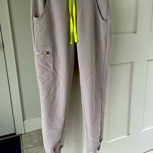 Figs XS Zamora cement pants